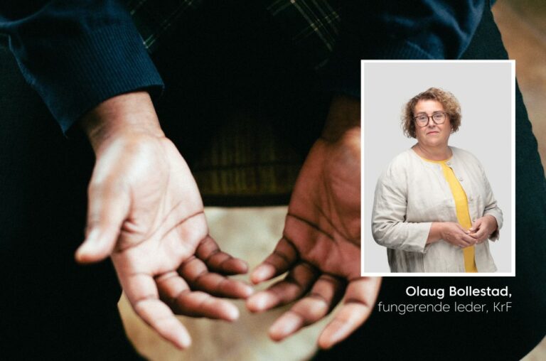 To åpne hender med innfelt bilde av Olaug Bollestad