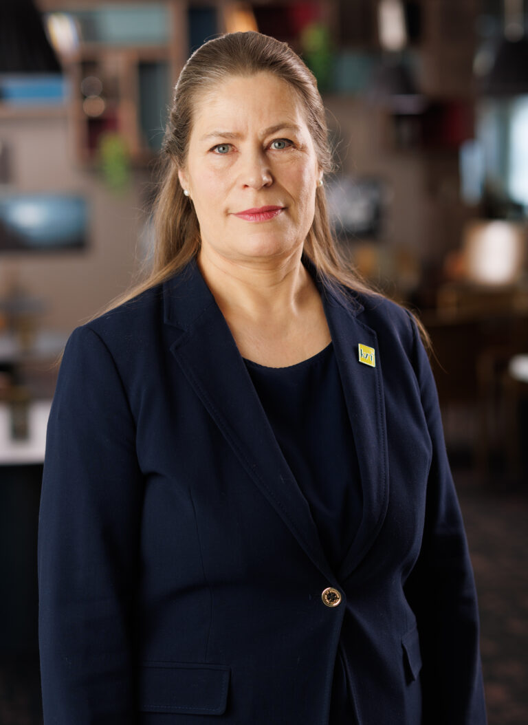 Linda Helen Haukland