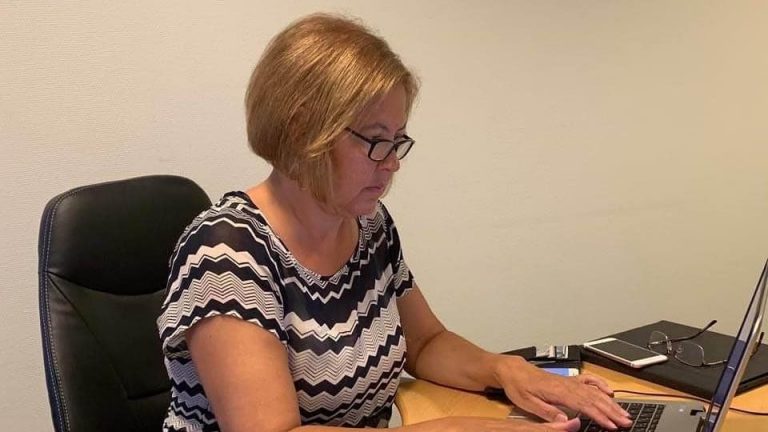 bilde av mariam rapp under landsmøtet 2021