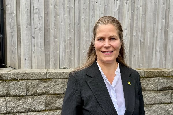 Linda Helen Haukland
