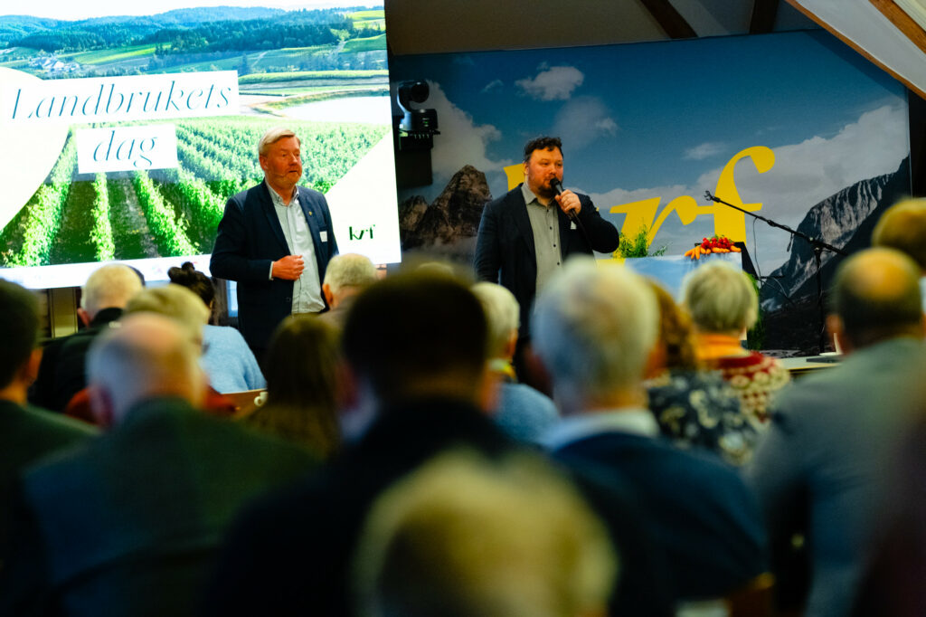 Innlegg v/Norges bondelag og Norsk bonde- og småbrukarlag Innlegg v/ Bjørn Gimming og Tor Jacob Solberg i henholdsvis Norges bondelag og Norsk bonde- og småbrukarlag